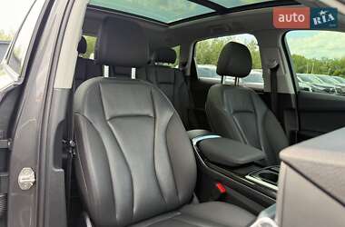 Внедорожник / Кроссовер Audi Q7 2022 в 