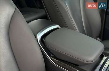 Внедорожник / Кроссовер Audi Q7 2022 в 