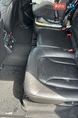 Позашляховик / Кросовер Audi Q7 2007 в 