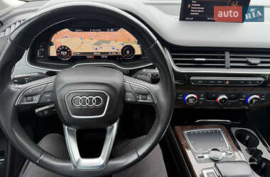 Внедорожник / Кроссовер Audi Q7 2018 в 