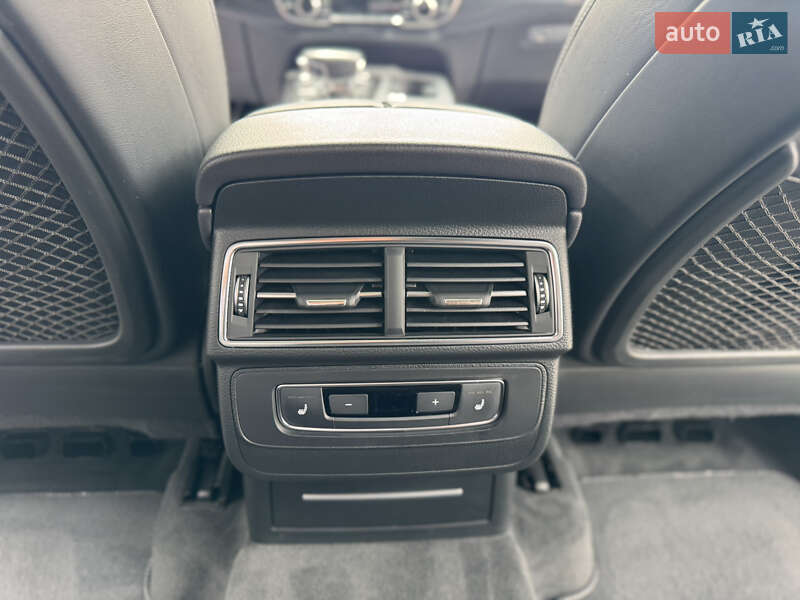 Внедорожник / Кроссовер Audi Q7 2016 в Мукачево