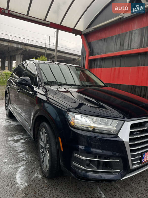 Внедорожник / Кроссовер Audi Q7 2017 в Львове