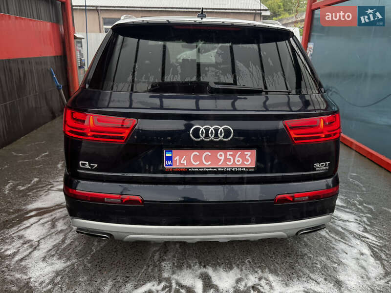 Внедорожник / Кроссовер Audi Q7 2017 в Львове