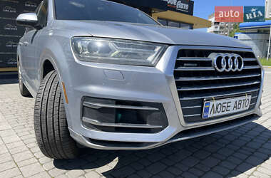 Позашляховик / Кросовер Audi Q7 2016 в 