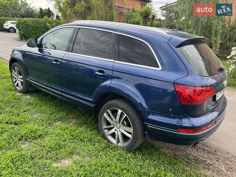 Внедорожник / Кроссовер Audi Q7 2015 в Киеве