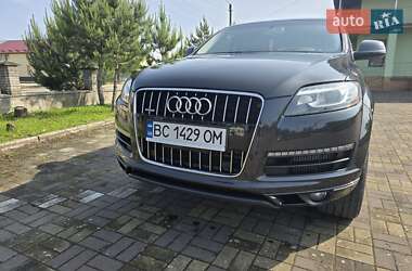Позашляховик / Кросовер Audi Q7 2012 в 