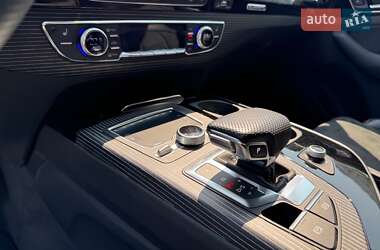 Внедорожник / Кроссовер Audi Q7 2019 в 