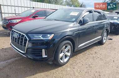 Внедорожник / Кроссовер Audi Q7 2021 в 