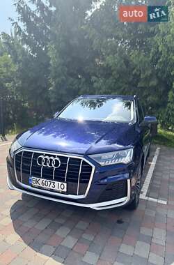 Внедорожник / Кроссовер Audi Q7 2021 в Ровно