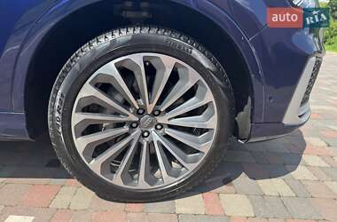 Внедорожник / Кроссовер Audi Q7 2021 в 