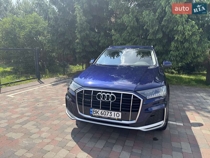 Внедорожник / Кроссовер Audi Q7 2021 в Ровно