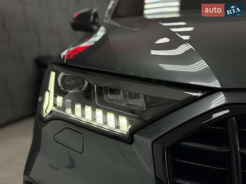 Позашляховик / Кросовер Audi Q7 2021 в Тернополі
