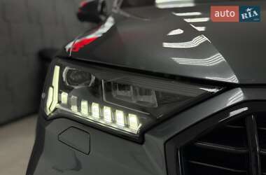 Внедорожник / Кроссовер Audi Q7 2021 в 