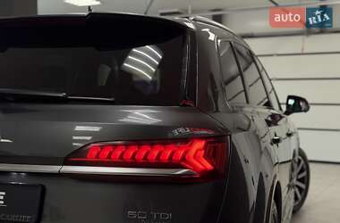 Внедорожник / Кроссовер Audi Q7 2021 в 