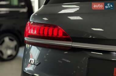 Внедорожник / Кроссовер Audi Q7 2021 в 