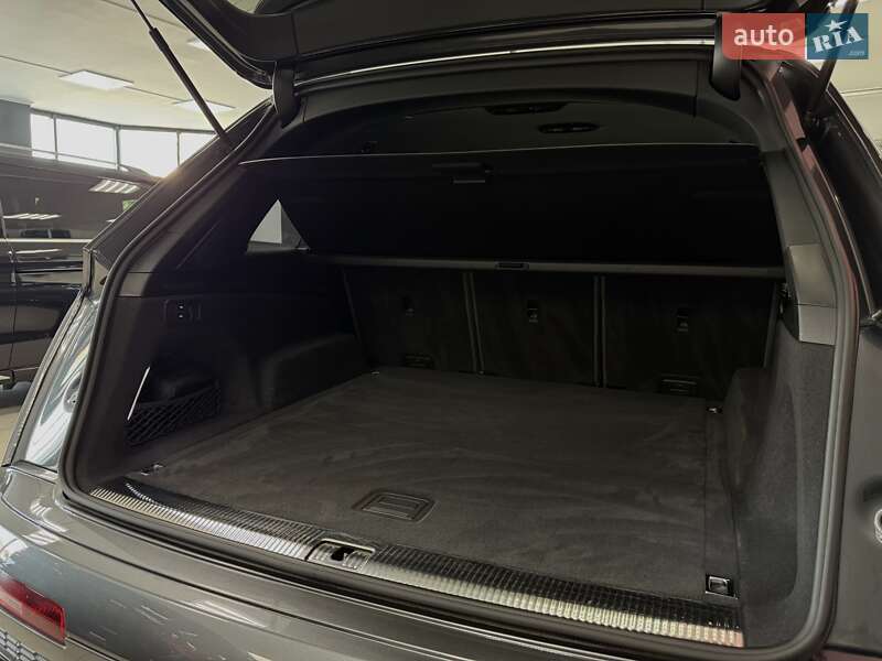 Позашляховик / Кросовер Audi Q7 2021 в Тернополі