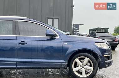 Внедорожник / Кроссовер Audi Q7 2007 в 
