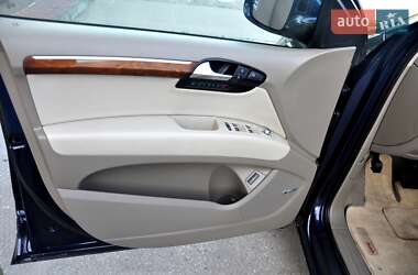Внедорожник / Кроссовер Audi Q7 2013 в 