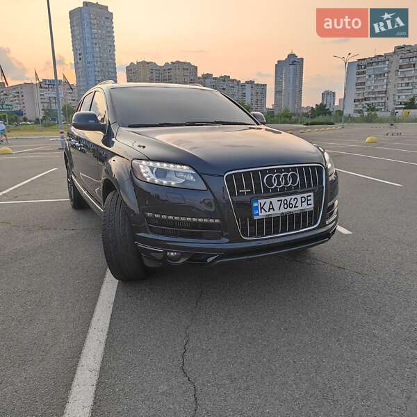 Внедорожник / Кроссовер Audi Q7 2010 в Киеве