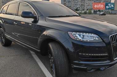 Внедорожник / Кроссовер Audi Q7 2010 в 