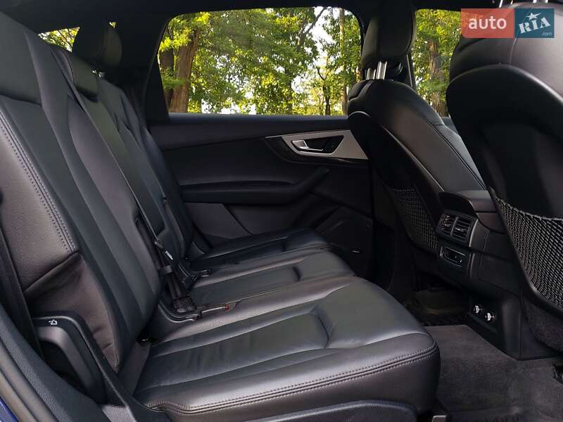 Позашляховик / Кросовер Audi Q7 2019 в Миколаєві