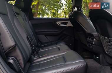Внедорожник / Кроссовер Audi Q7 2019 в 