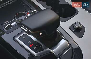 Внедорожник / Кроссовер Audi Q7 2019 в 