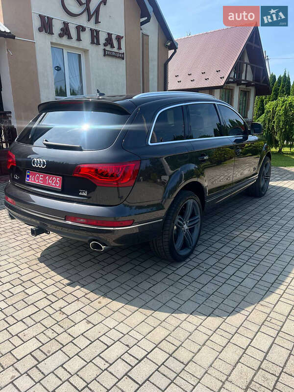 Позашляховик / Кросовер Audi Q7 2014 в Львові