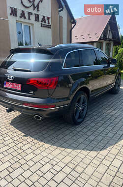 Внедорожник / Кроссовер Audi Q7 2014 в 