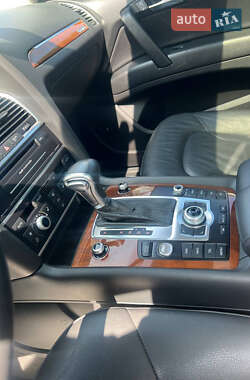 Внедорожник / Кроссовер Audi Q7 2014 в 