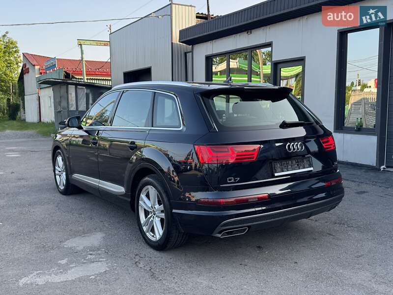 Внедорожник / Кроссовер Audi Q7 2016 в Тернополе