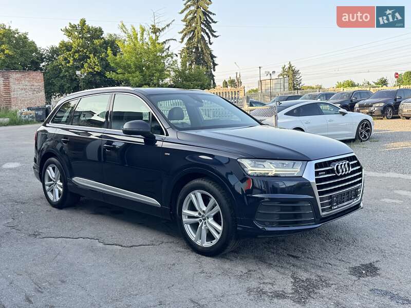 Внедорожник / Кроссовер Audi Q7 2016 в Тернополе