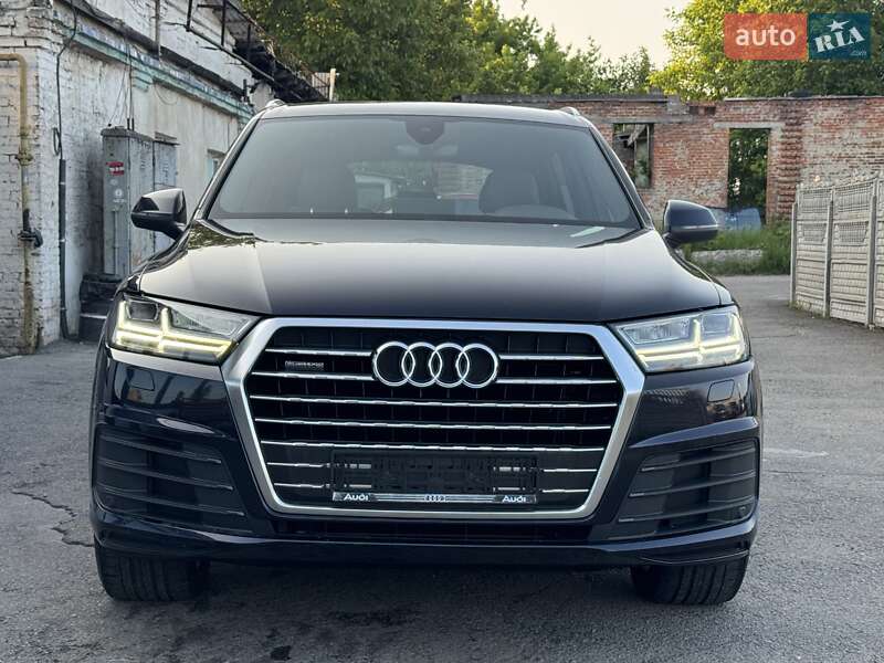 Внедорожник / Кроссовер Audi Q7 2016 в Тернополе