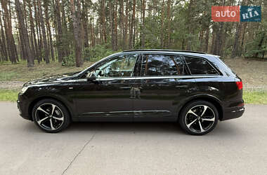 Внедорожник / Кроссовер Audi Q7 2019 в 