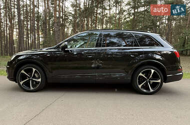 Внедорожник / Кроссовер Audi Q7 2019 в 