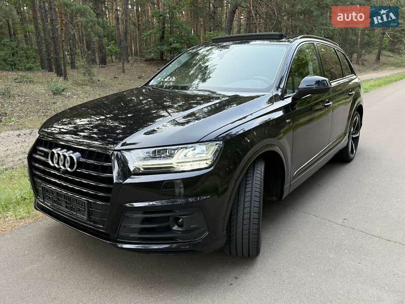 Внедорожник / Кроссовер Audi Q7 2019 в Киеве
