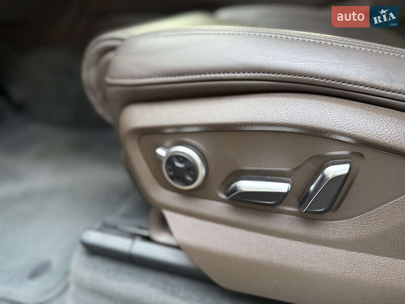 Внедорожник / Кроссовер Audi Q7 2019 в Киеве