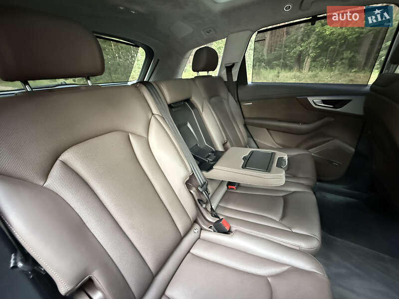 Внедорожник / Кроссовер Audi Q7 2019 в Киеве