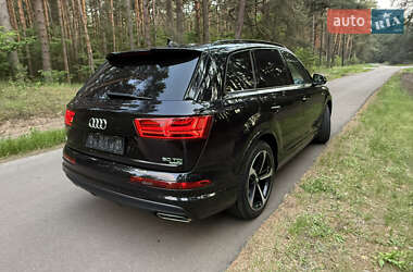 Внедорожник / Кроссовер Audi Q7 2019 в 