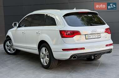 Внедорожник / Кроссовер Audi Q7 2012 в 