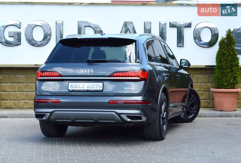 Позашляховик / Кросовер Audi Q7 2020 в Одесі