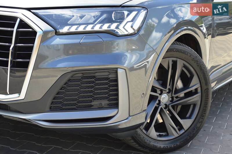 Позашляховик / Кросовер Audi Q7 2020 в Одесі