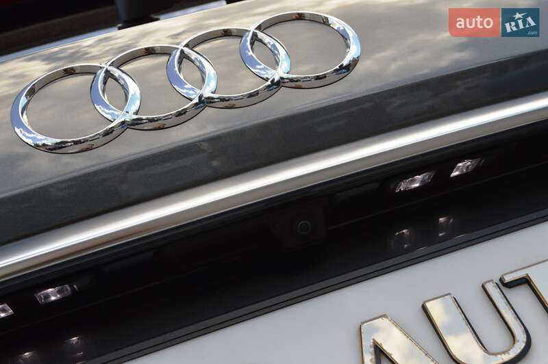 Позашляховик / Кросовер Audi Q7 2020 в Одесі
