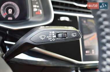 Позашляховик / Кросовер Audi Q7 2020 в 