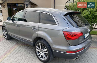 Внедорожник / Кроссовер Audi Q7 2012 в 