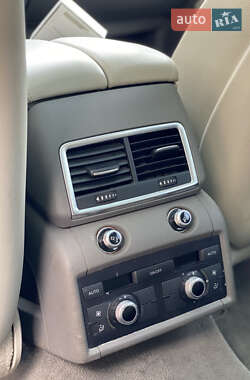 Внедорожник / Кроссовер Audi Q7 2012 в 