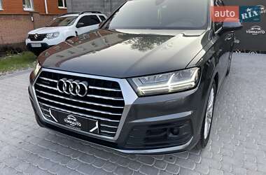 Внедорожник / Кроссовер Audi Q7 2018 в 