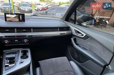 Внедорожник / Кроссовер Audi Q7 2018 в 