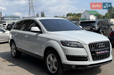 Внедорожник / Кроссовер Audi Q7 2012 в 