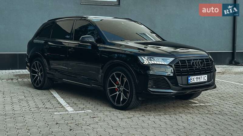 Внедорожник / Кроссовер Audi Q7 2020 в Хмельницком